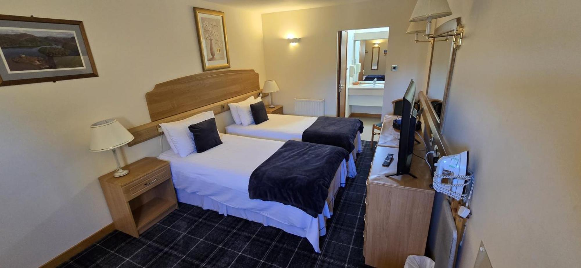 The Red Lion Tavern Fochabers Kültér fotó